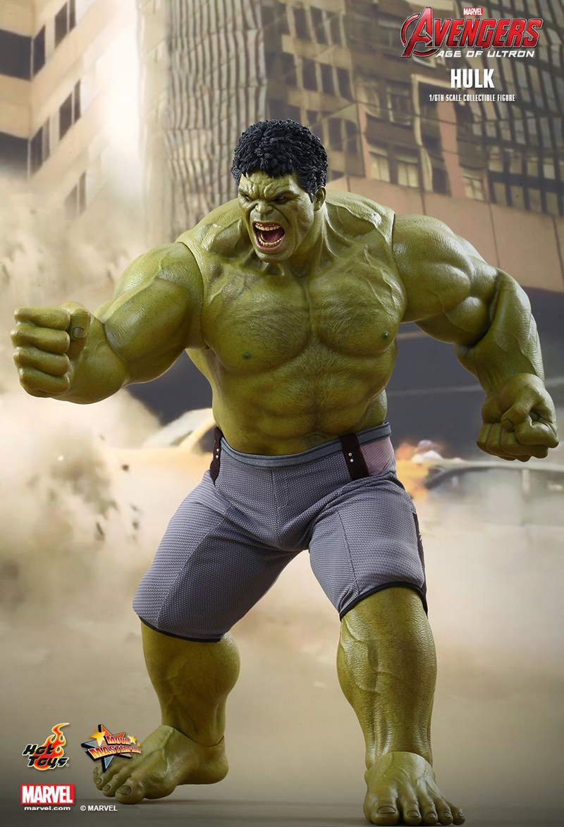 Illustration for article titled Hot Toys' Incredible New Hulk Is Suitably Massive And Angry